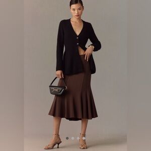 Anthropologie - Fluted Knit Pencil
Midi Skirt - size s